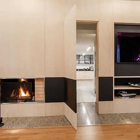 빌라 Luxury With 6 Bedrooms & Pool Etc 탈린