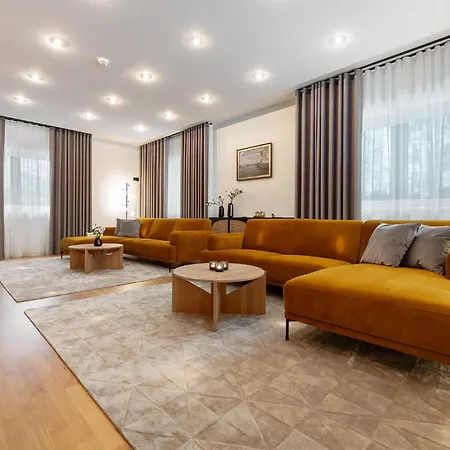 Luxury With 6 Bedrooms & Pool Etc Villa Tallinn