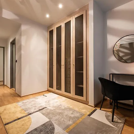 빌라 Luxury With 6 Bedrooms & Pool Etc