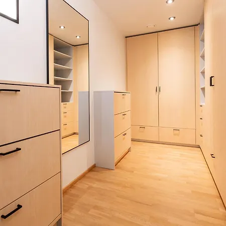 Luxury With 6 Bedrooms & Pool Etc Villa Tallinn
