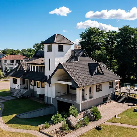 Luxury With 6 Bedrooms & Pool Etc Villa