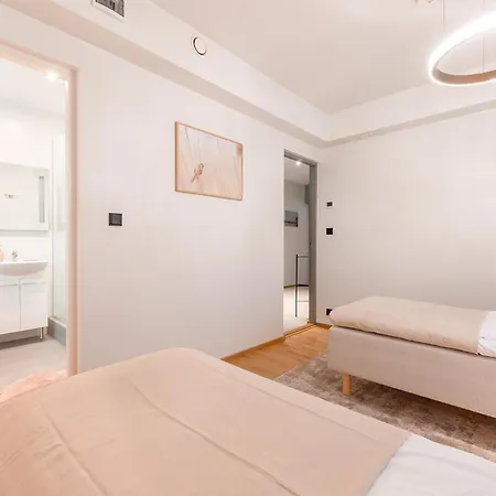 ヴィラ Luxury With 6 Bedrooms & Pool Etc タリン