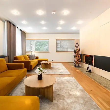 Luxury With 6 Bedrooms & Pool Etc Vila Tallinn