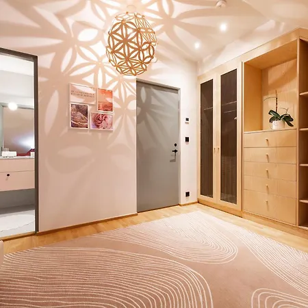 Vila Luxury With 6 Bedrooms & Pool Etc Tallinn
