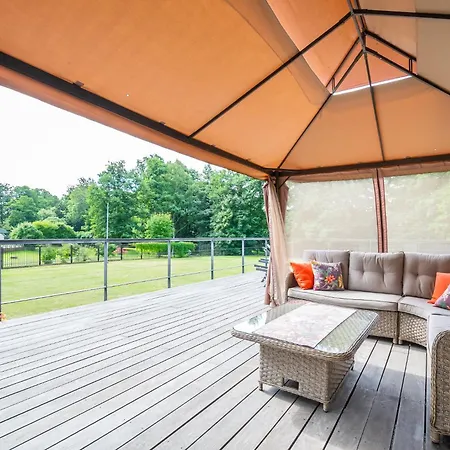 Vila Luxury With 6 Bedrooms & Pool Etc Tallinn
